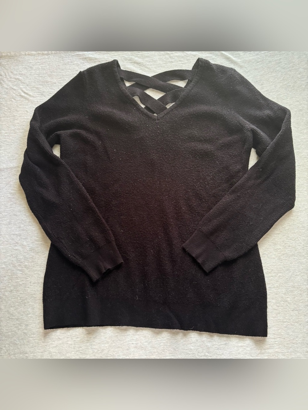 Love Ellie Black Knit Lace-Up Back V-Neck Sweater Size L